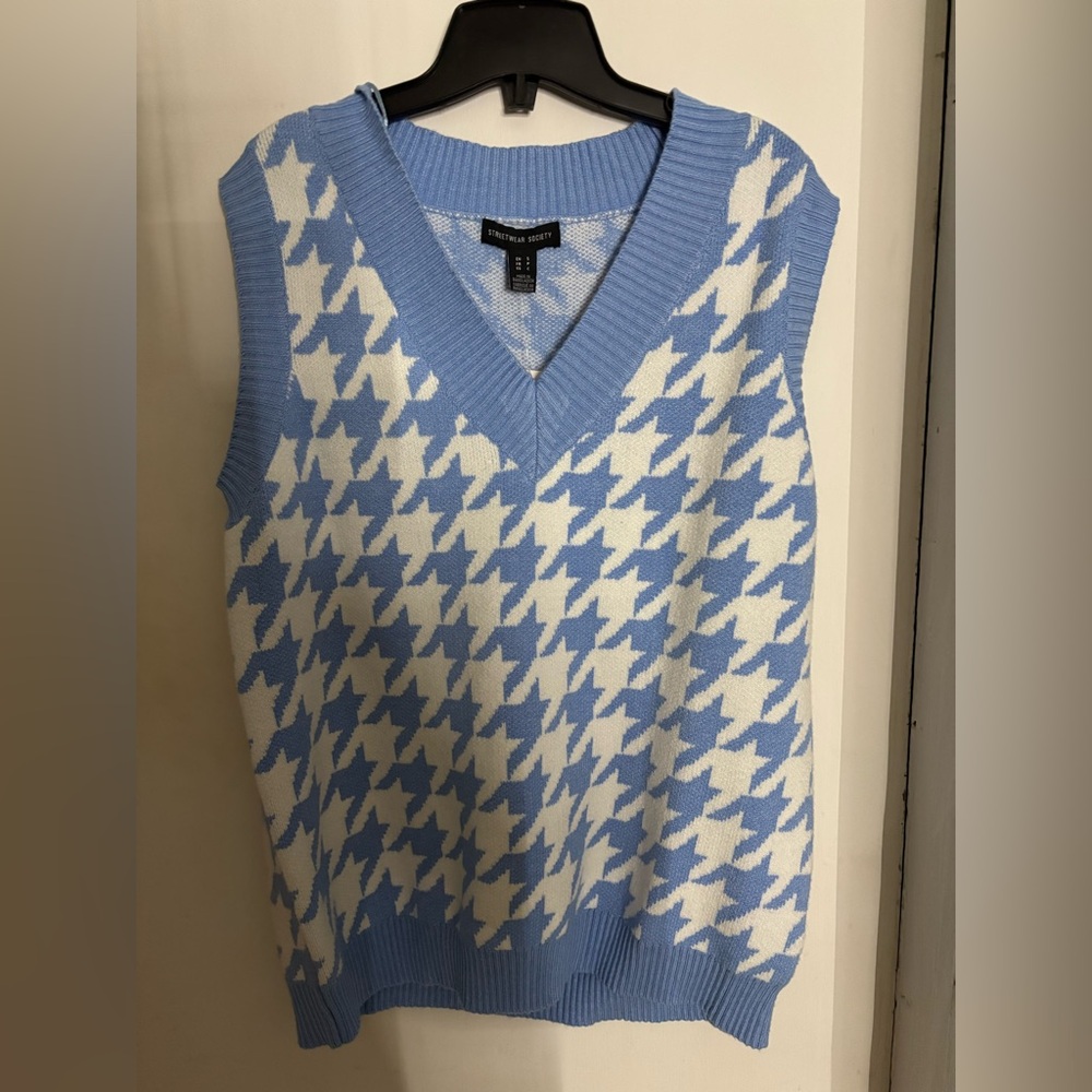 Houndstooth Sweater Vest